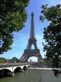 Kitame Senos krante - Eifelio bokštas. Paryžius