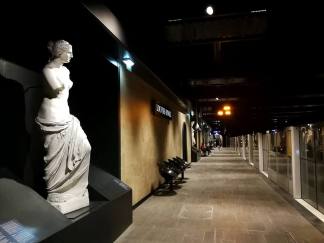 Louvre – Rivoli metro stotis. Kaip muziejus. Paryžius