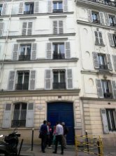 Šiame name gyveno ir gal 70 paveikslų nutapė Vincentas Van Gogas. Monmartras, Paryžius