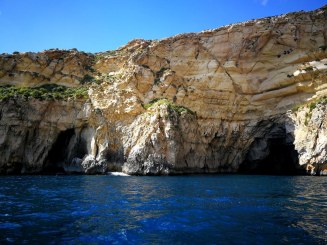 Mėlynų atspalvių įvairiausių. Žydroji grota, Malta