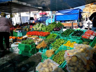 Vaisiai ir daržovės turguje. Marsašlokas, Malta